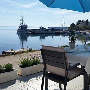  Apartment Sea Reflections